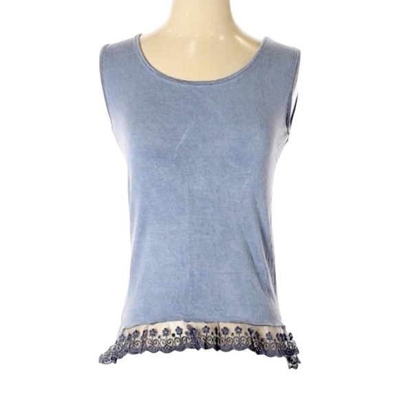 🌺 Dolce Ragazza Sleeveless Silk Blouse Boho Lace Hem Size S - Picture 2 of 9